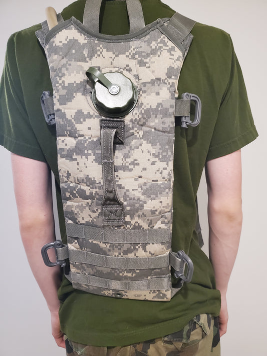 Molle II Hydration Pack With Bladder UCP