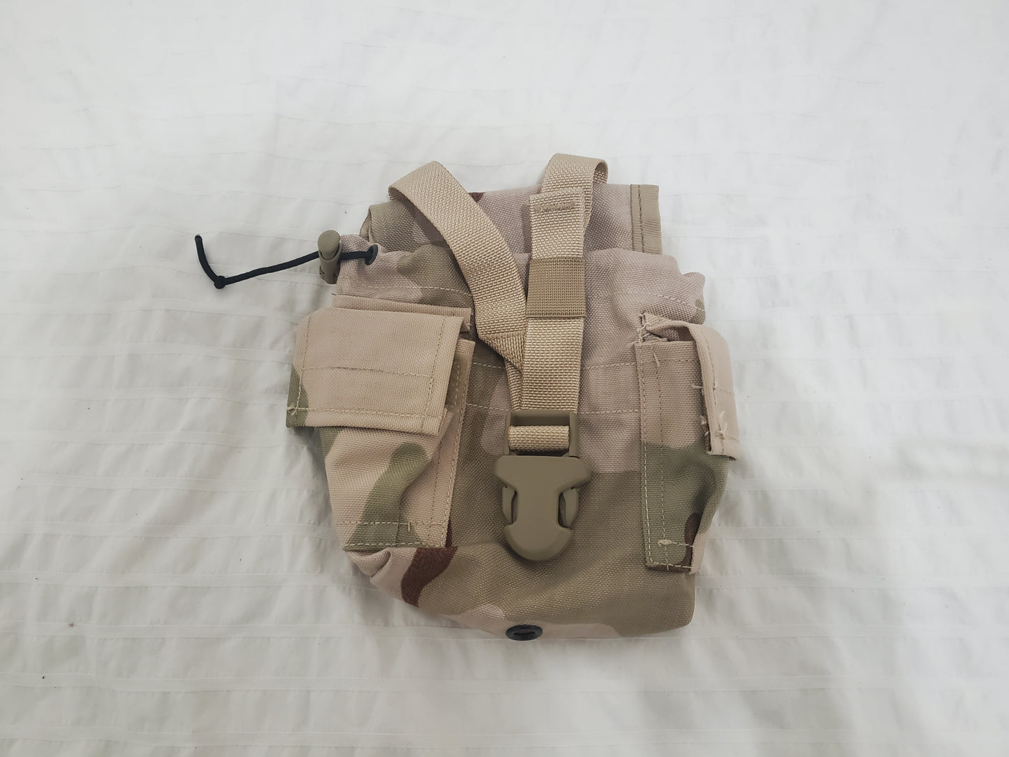 MOLLE II DCU Canteen Pouch